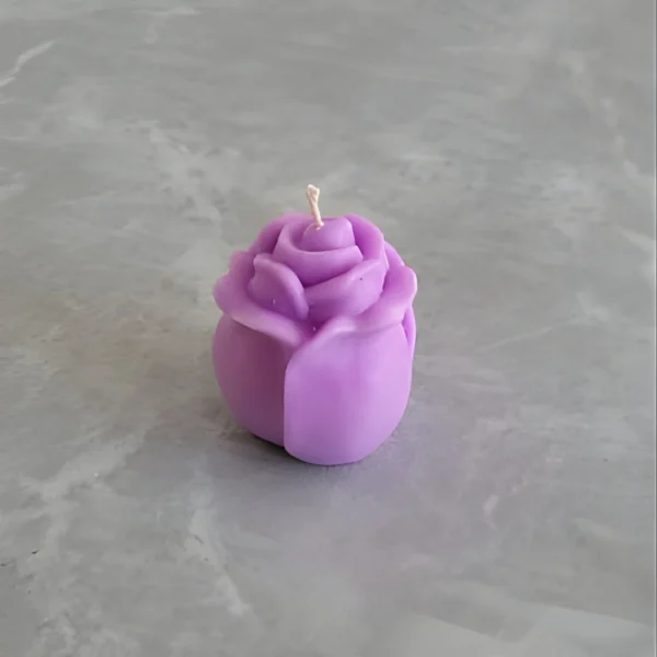 Small Tulip Candle